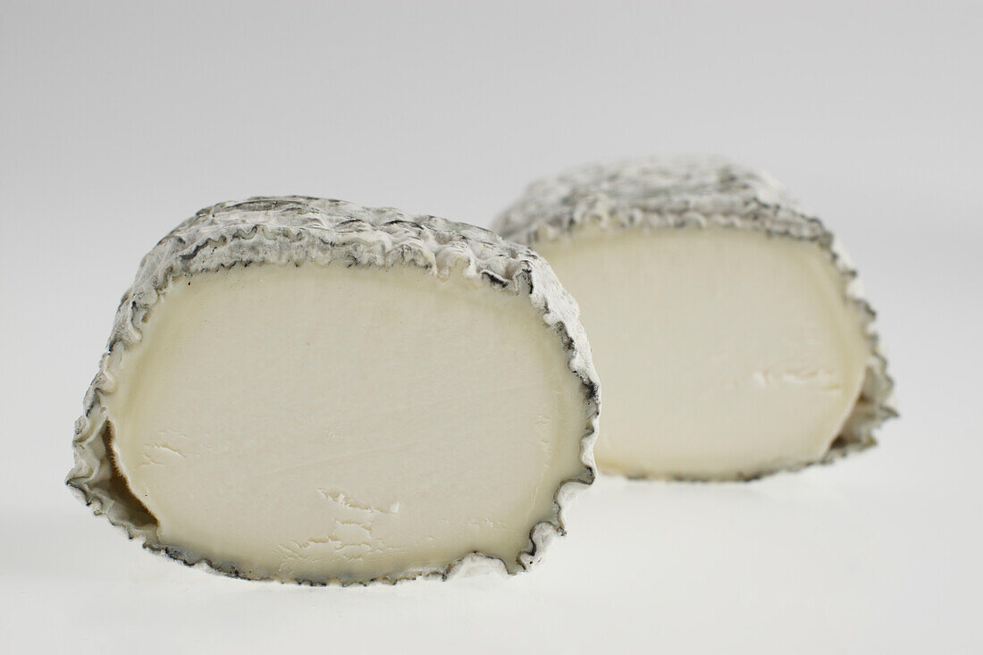 Sliced French buchette pont d'Yeu goat's cheese