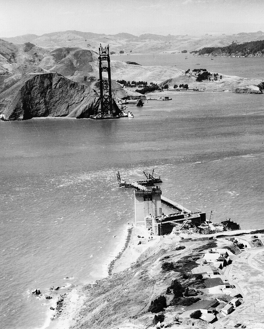 Construction of the Golden Gate Bridge, San Francisco, USA