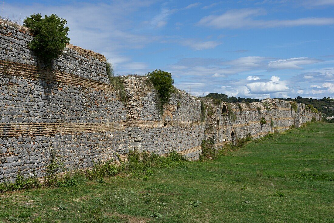 Nicopolis city wall, western gate.