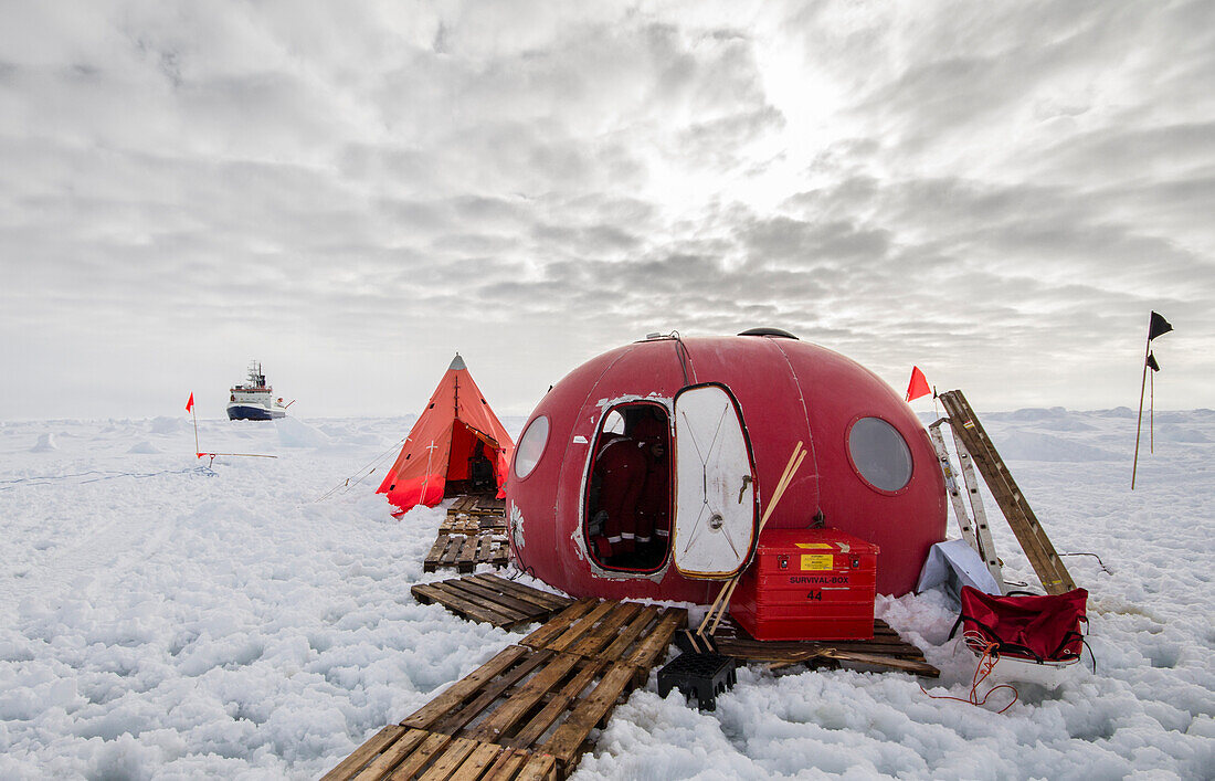 Ice camp of a polar research expedition