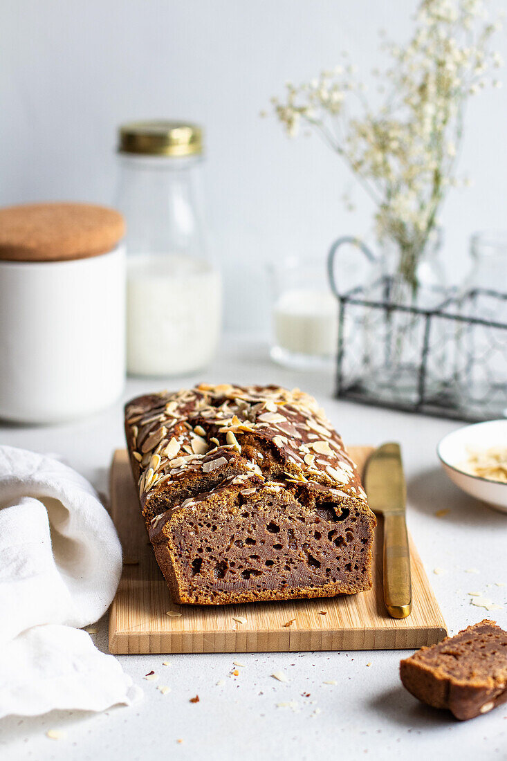 Date pudding with almonds