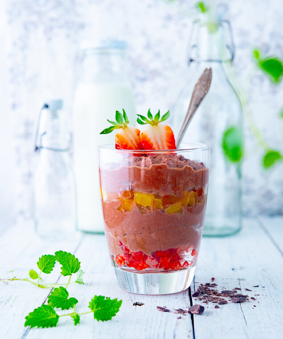 Chocolate mousse with fruit and mint