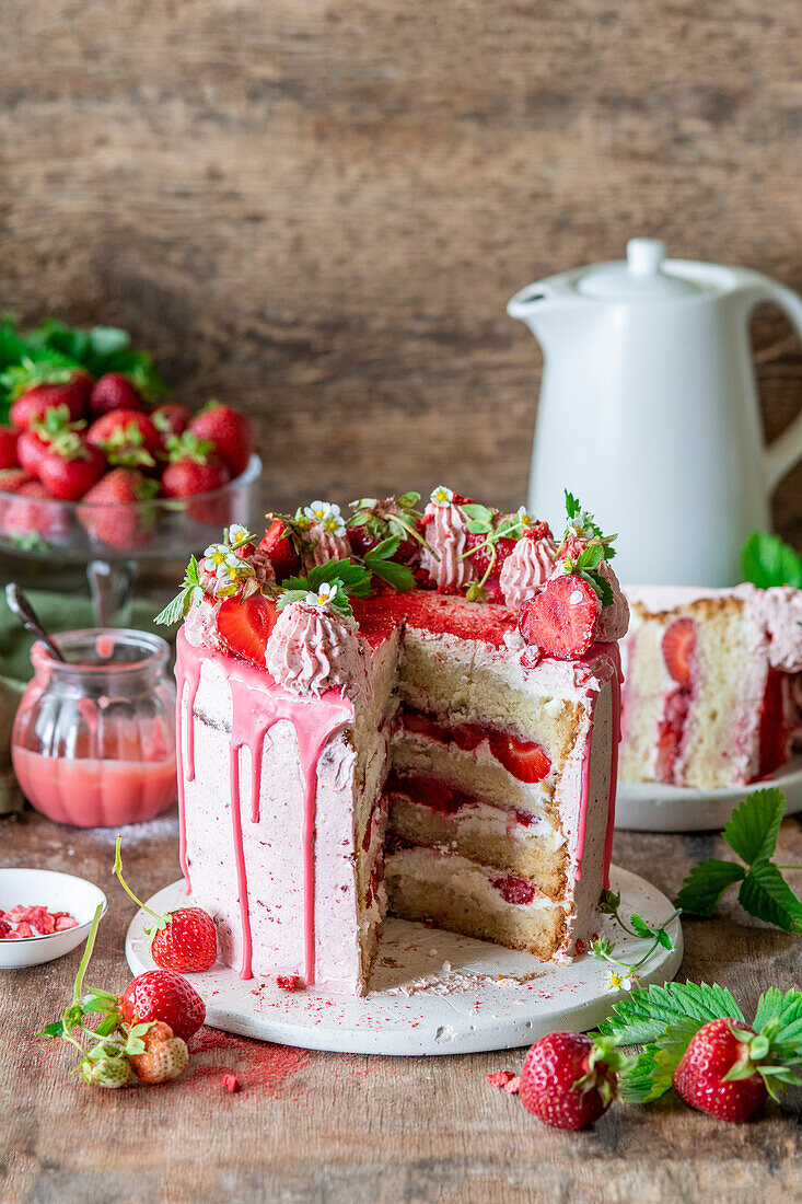 Strawberry cake with chocolate icing