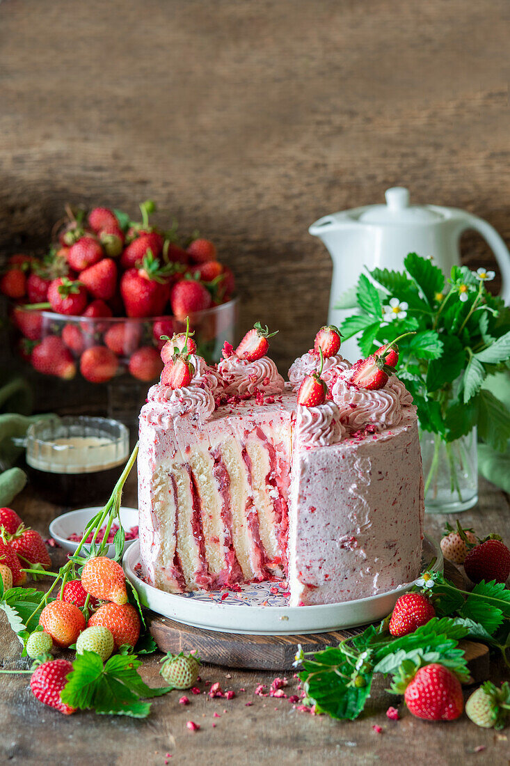 'Vertikaler' Erdbeerkuchen