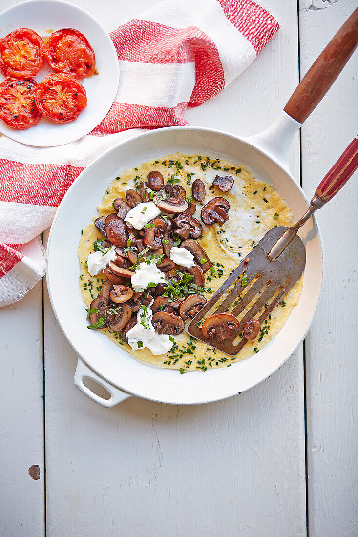 Omelette mit Pilzen und Basilikum