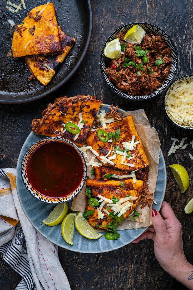 Mexikanische Birria-Rind-Tacos