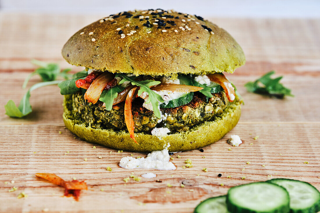 Veganer Erbsen-Falafel-Burger