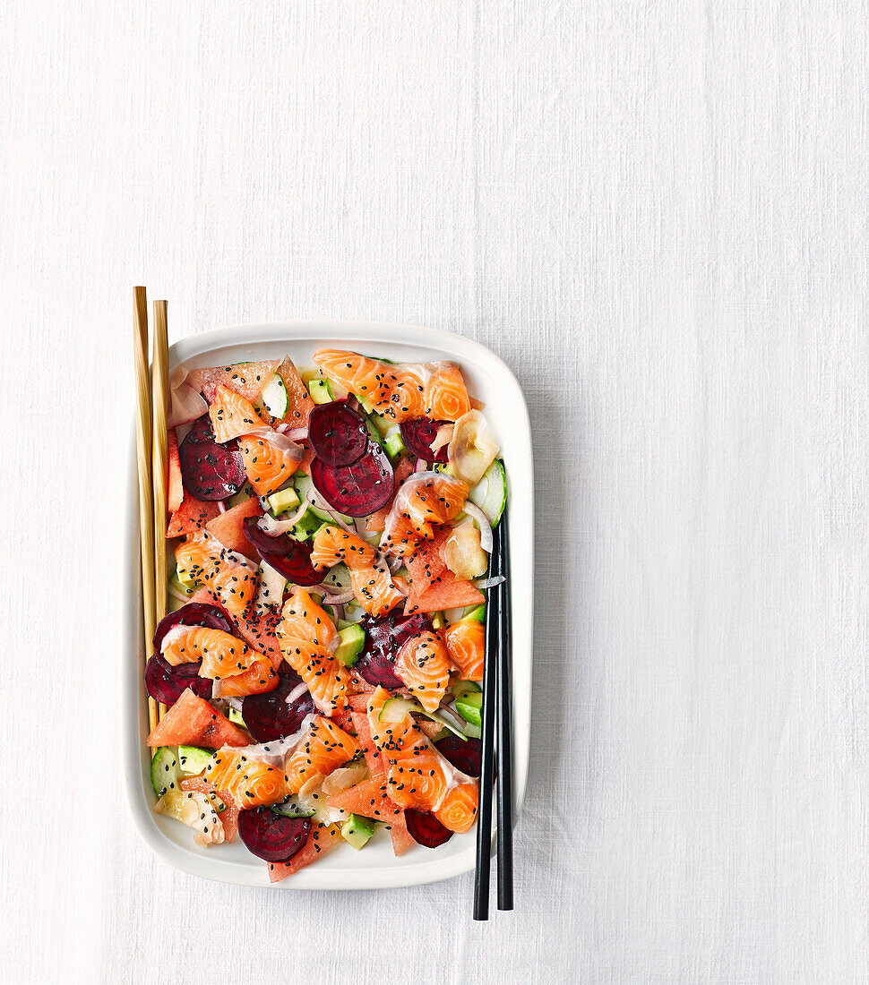 Sommerlicher Sashimi-Salat mit Rote-Bete