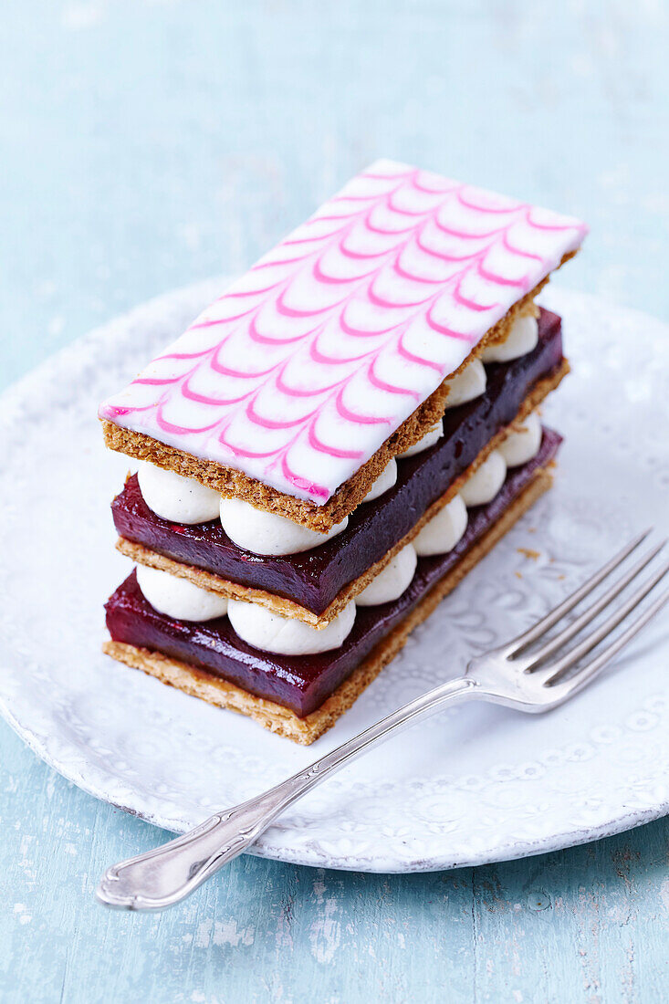 Jelly and custard cream slice