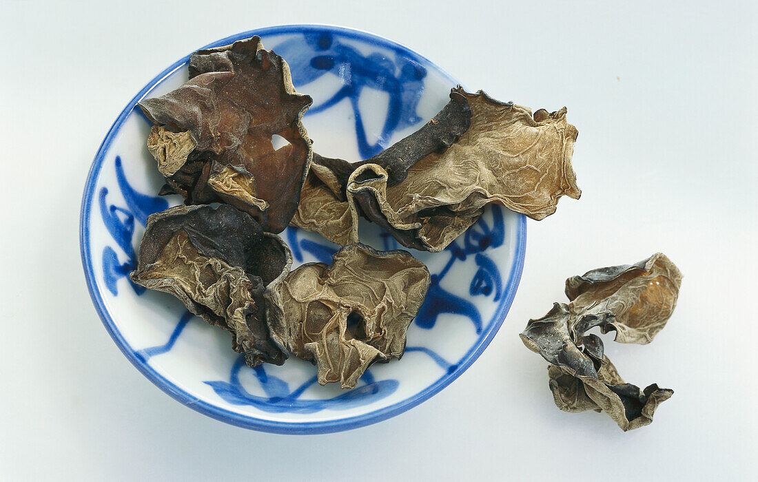 Bowl of dried Mu-Err mushrooms