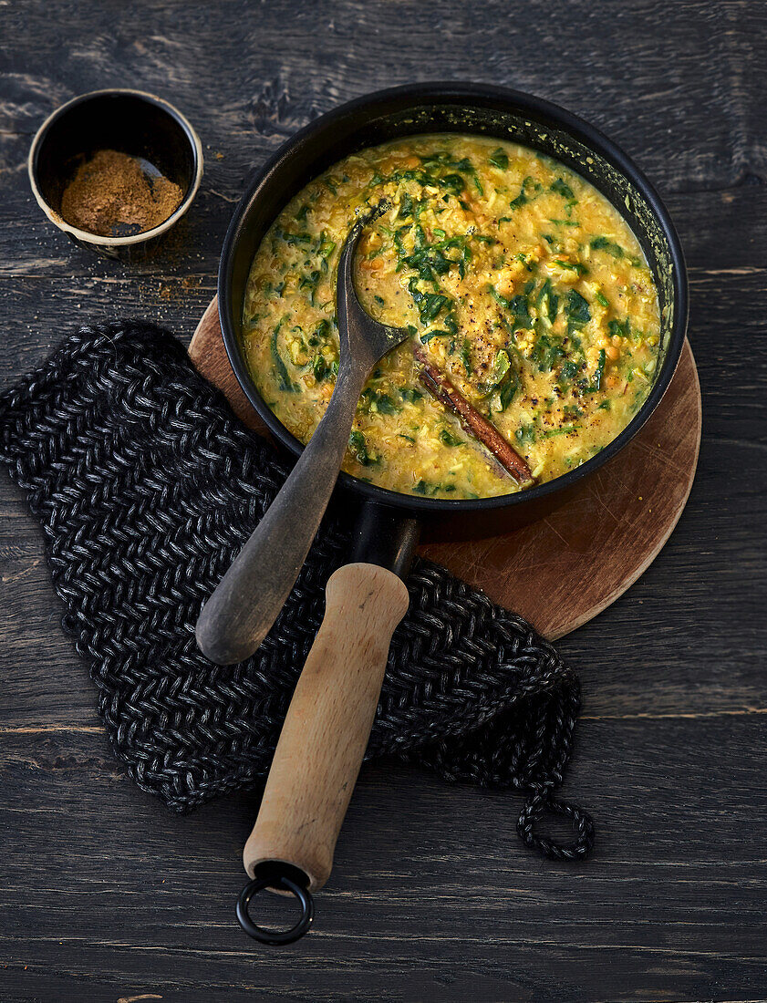 Vegan lentil dhal with coconut and spinach