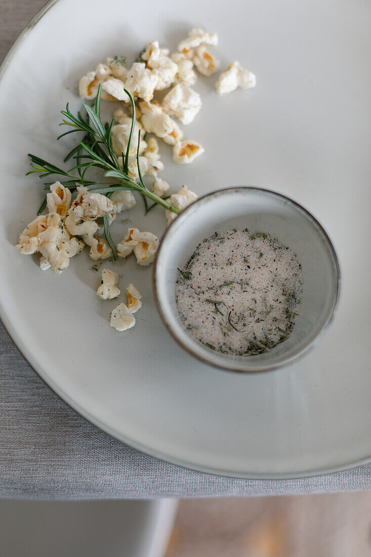 Salted rosemary popcorn