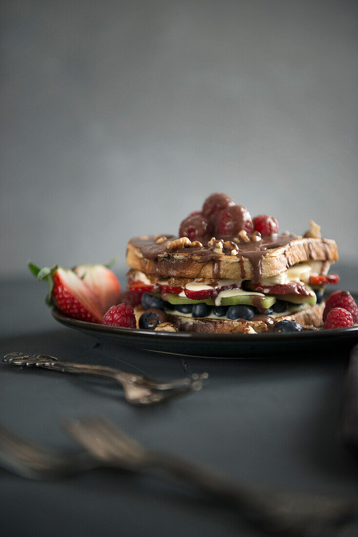 French Toast Sandwich with fruits