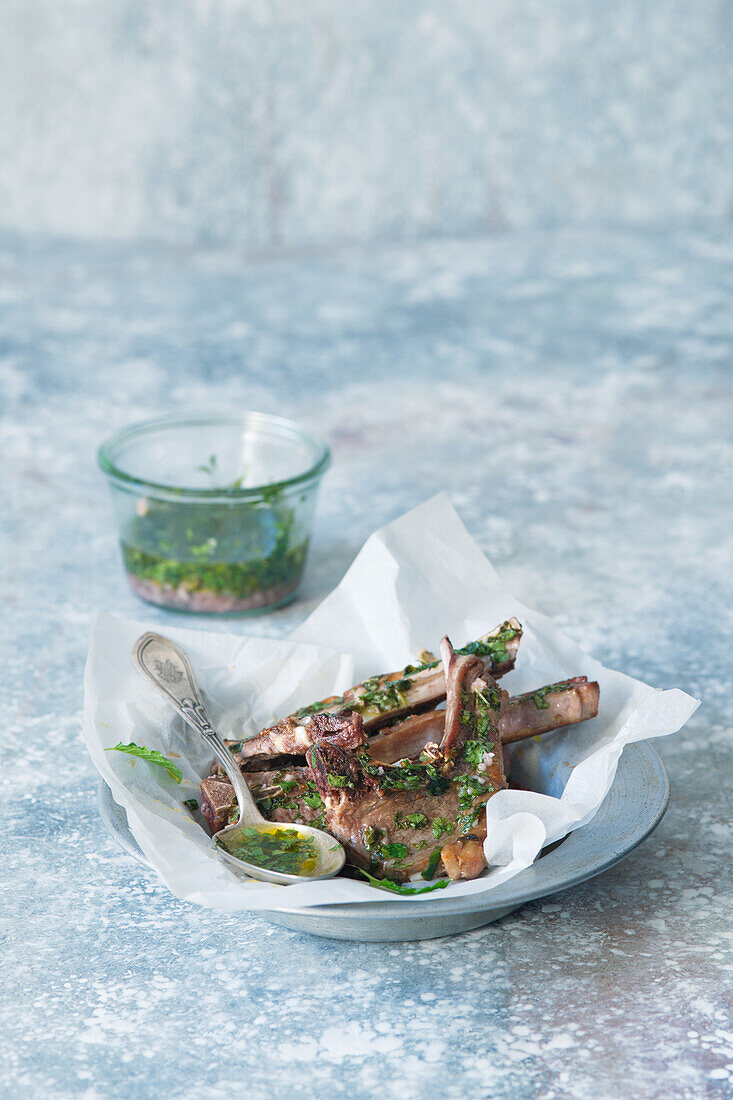 Lamb chops with peppermint oil marinade