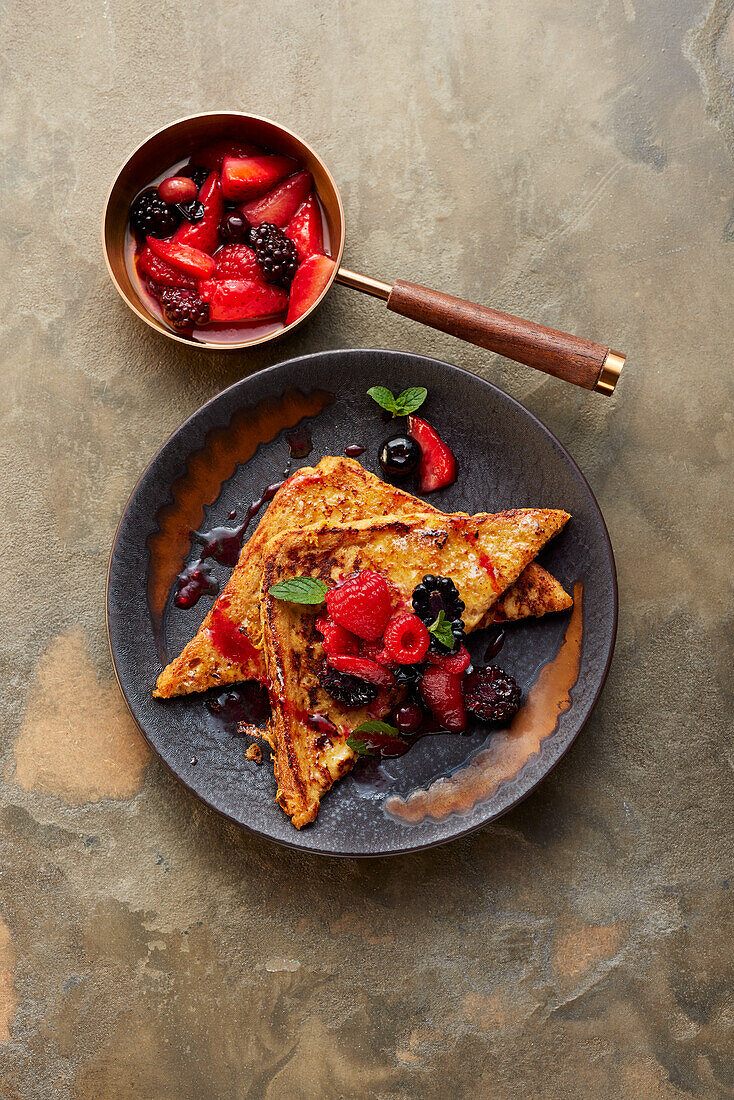 French toast with fresh berries