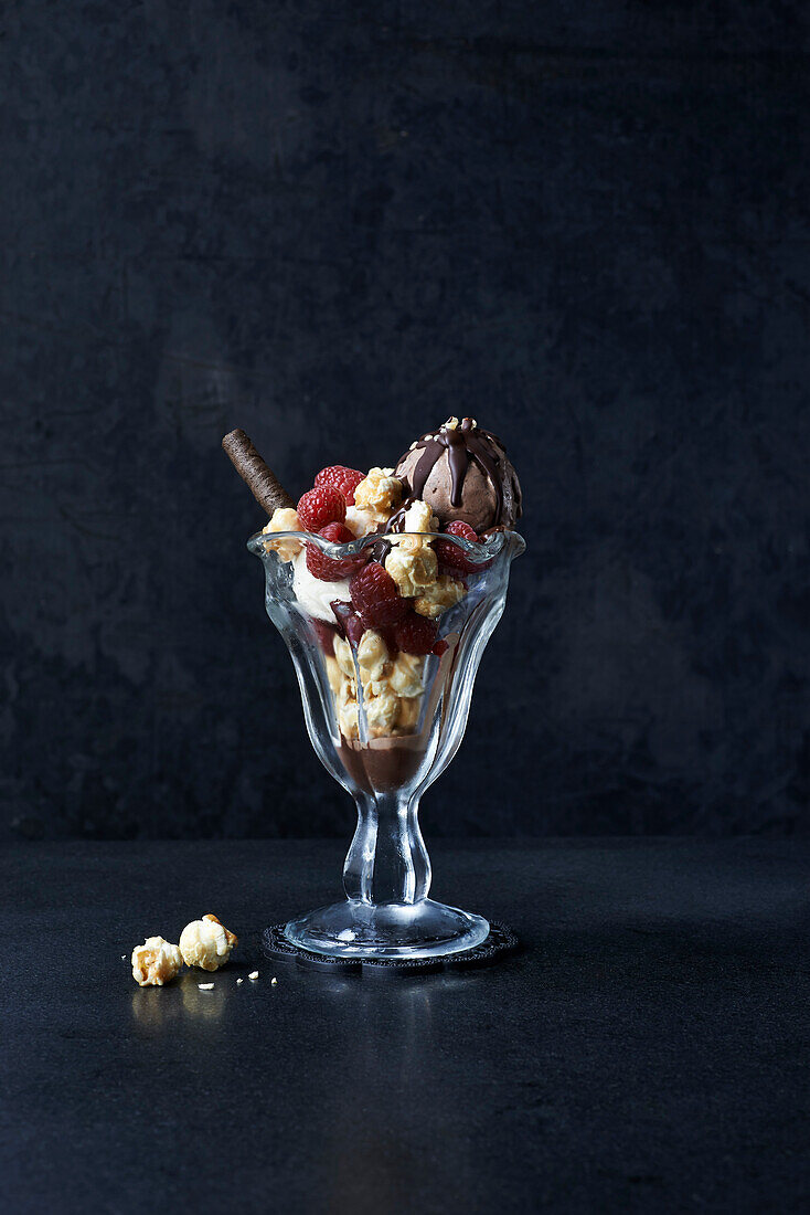 Whizz-choc-pop super sundae