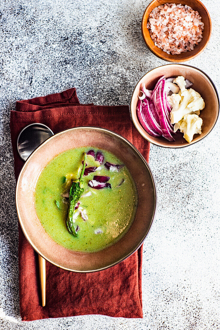 Healthy vegetable cauliflower soup with spiced