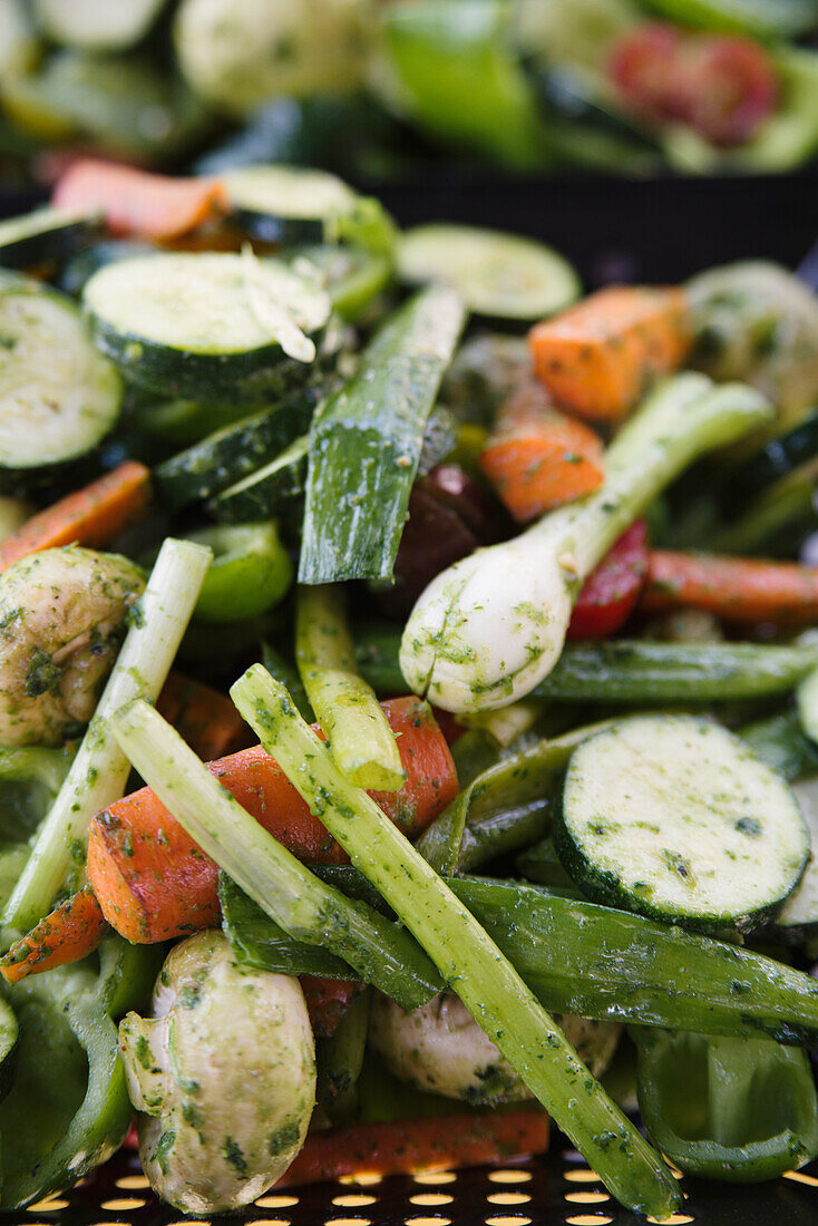 Grilled vegetables (close up)