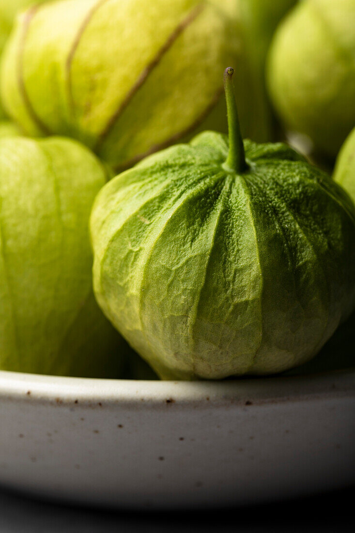 Frisch geerntete Tomatillos (Close Up)