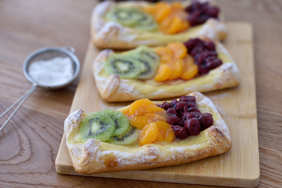 Vegan Quark Pastries with Kiwi, Tangerines and Cherries