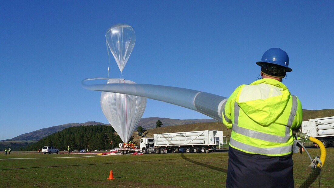 Inflating of NASA's Super Pressure Balloon