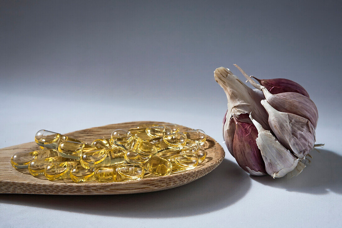 Garlic oil capsules