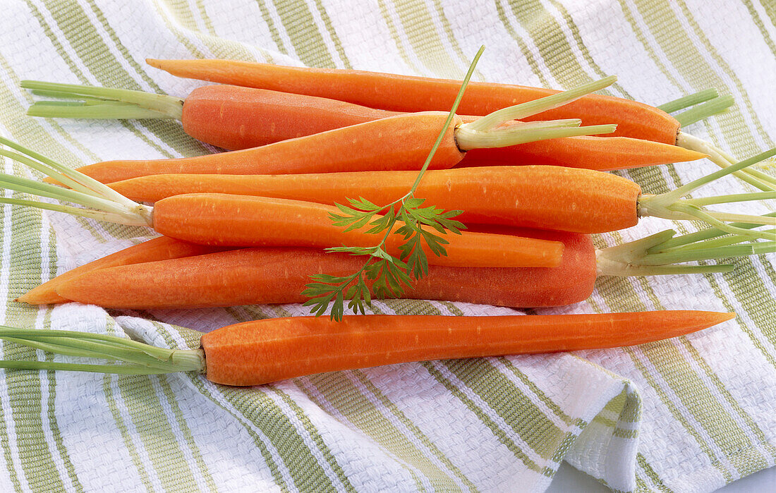 Peeled carrots