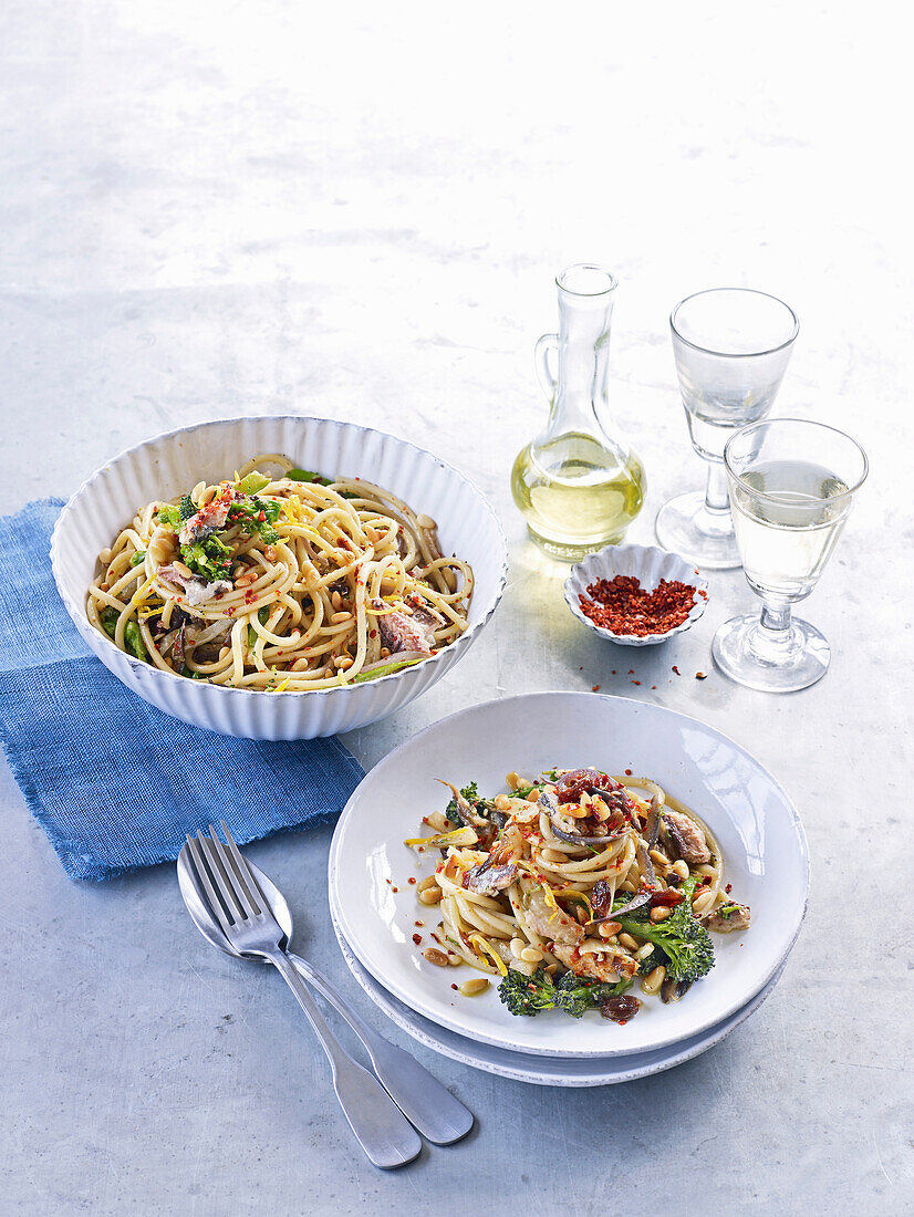 Pasta with sardines, broccoli, fennel and pine nuts