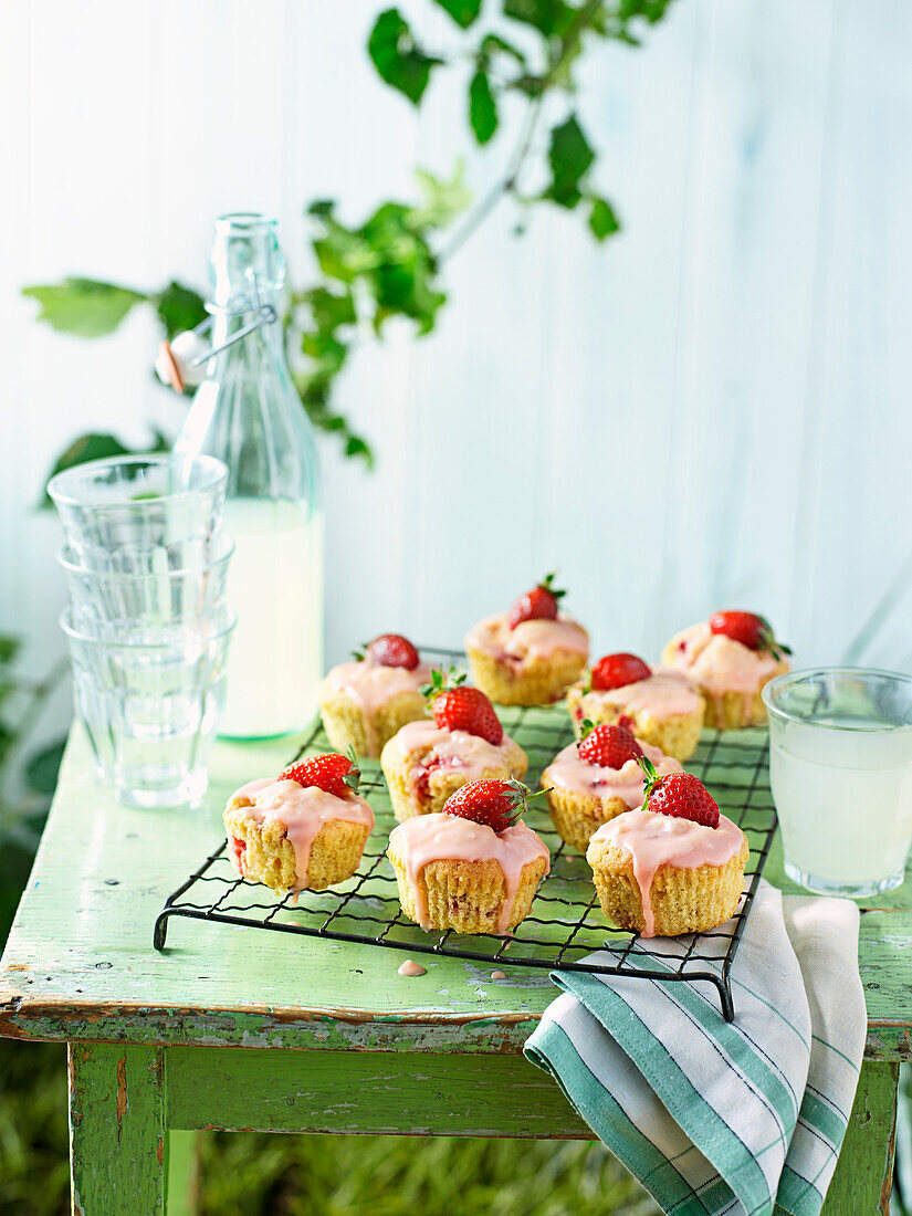 Strawberry cupcakes