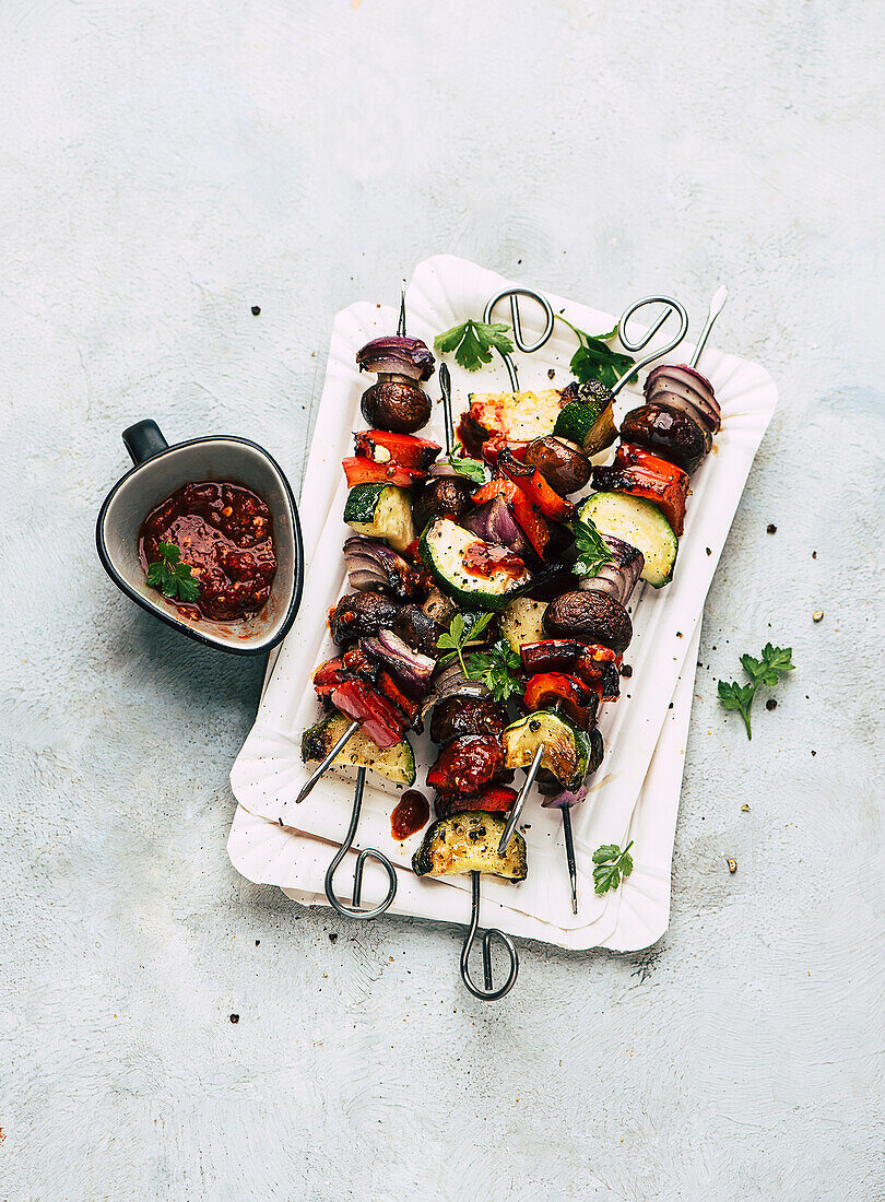 Vegetable skewers with barbecue sauce