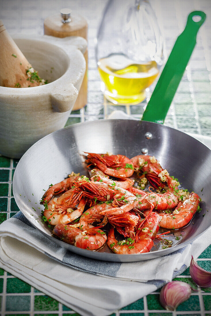 Fried prawns in a pan