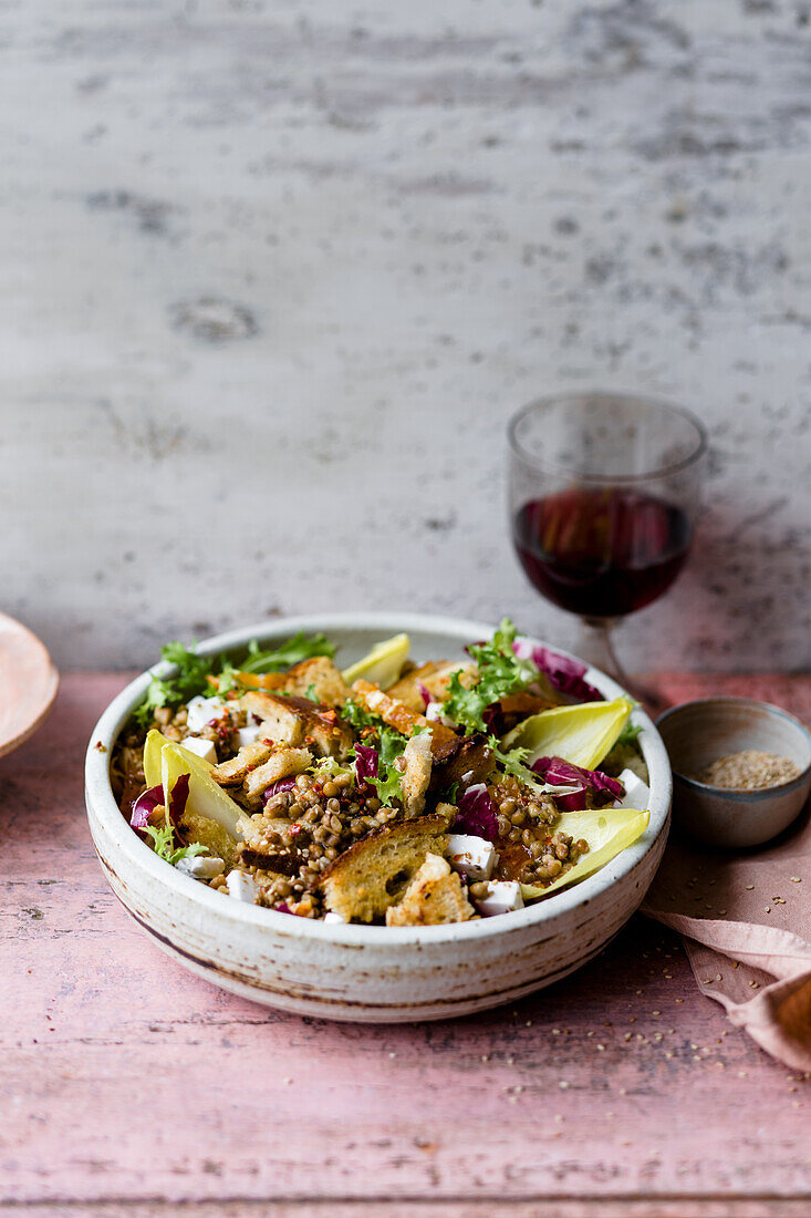 Vegan bread salad with lentils and oranges