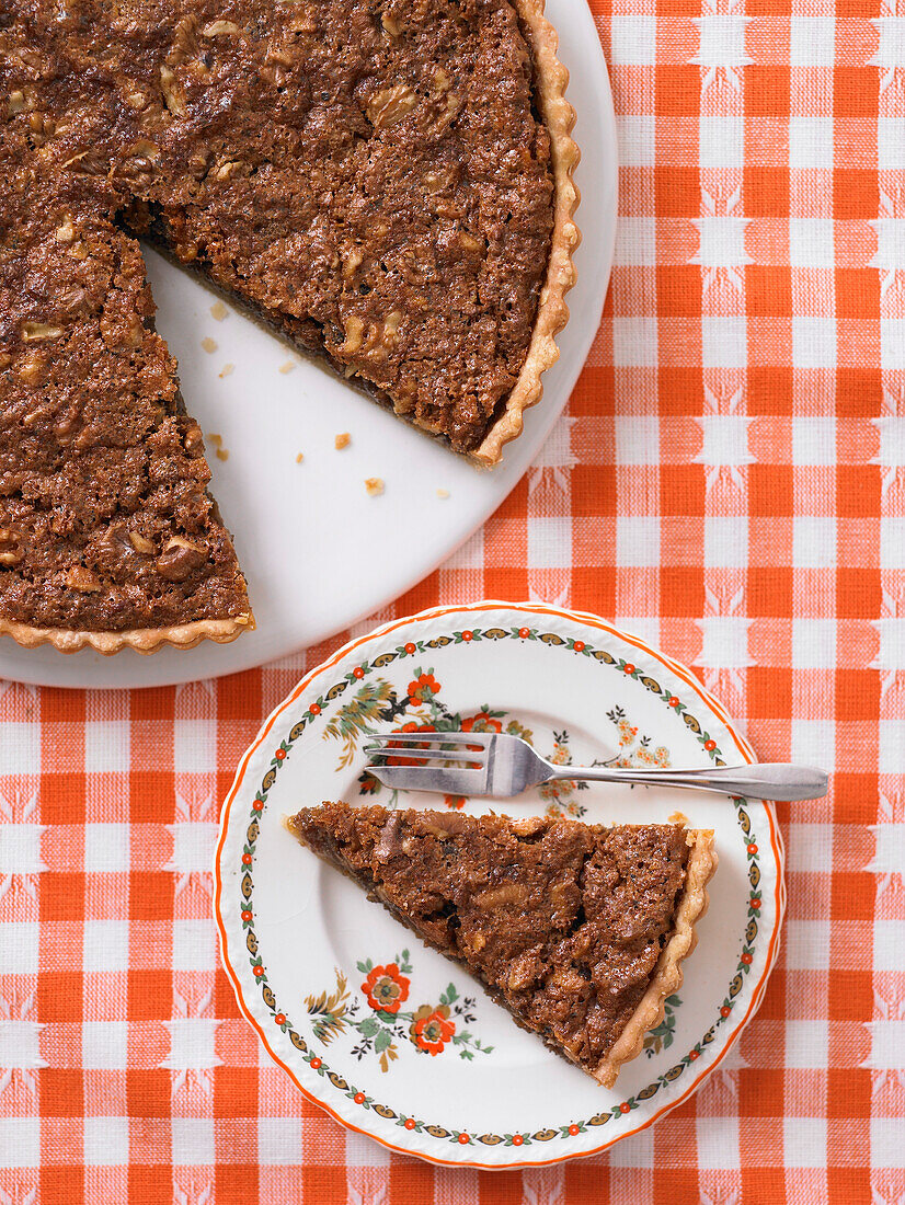 Ginger and walnut tart