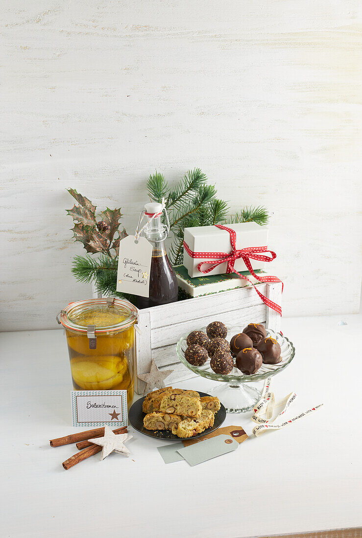 Geschenke aus der Küche - Sirup, Cantuccini, Salzzitronen, Powerballs