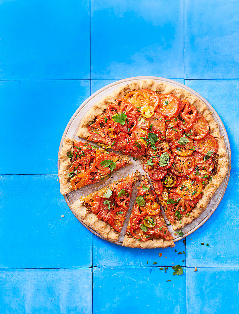 Tarte mit gerösteten Tomaten und doppelter Käsekruste