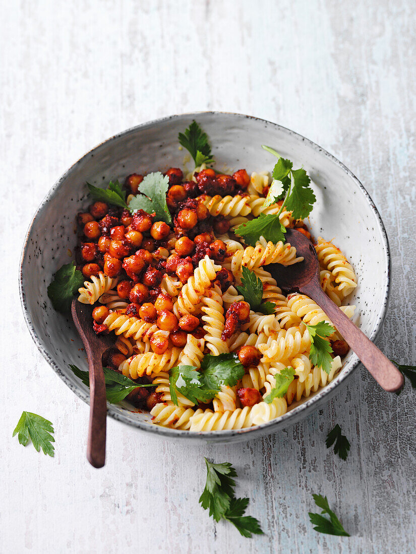 Fusilli with roasted chickpeas and coriander