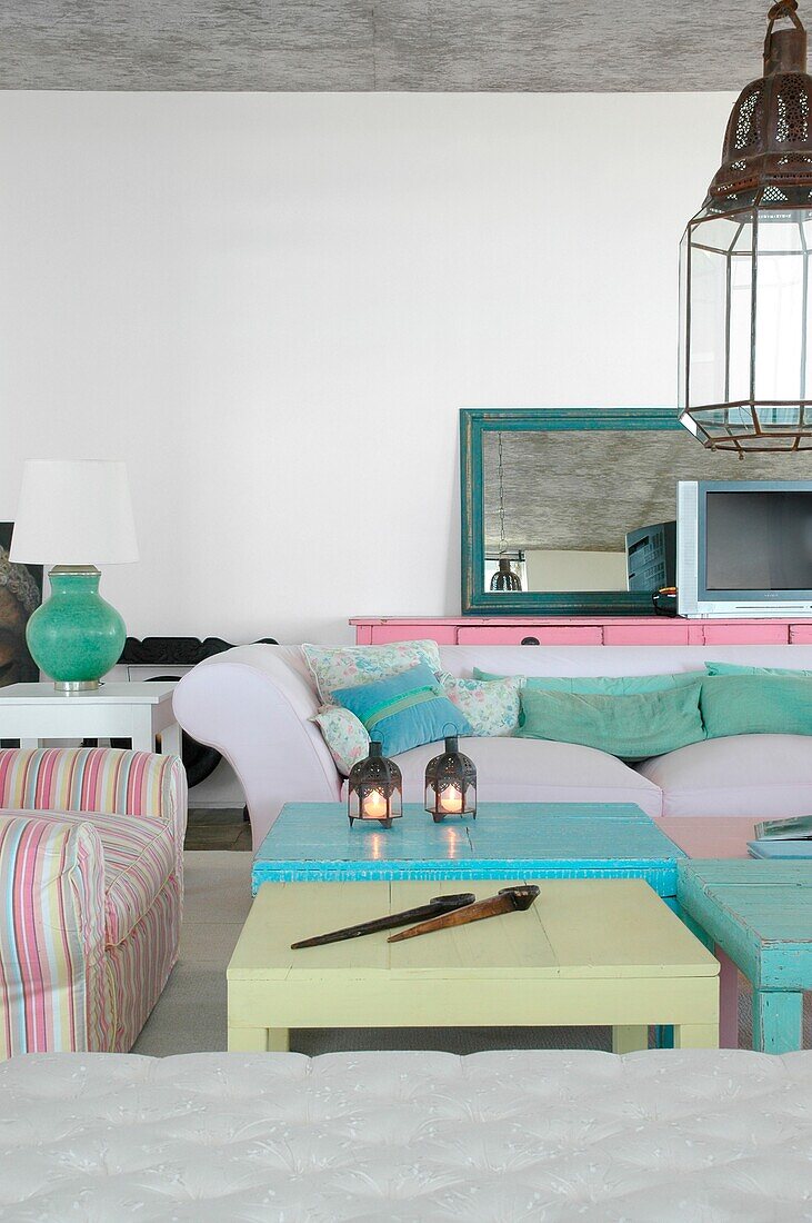 Pastel details of living room