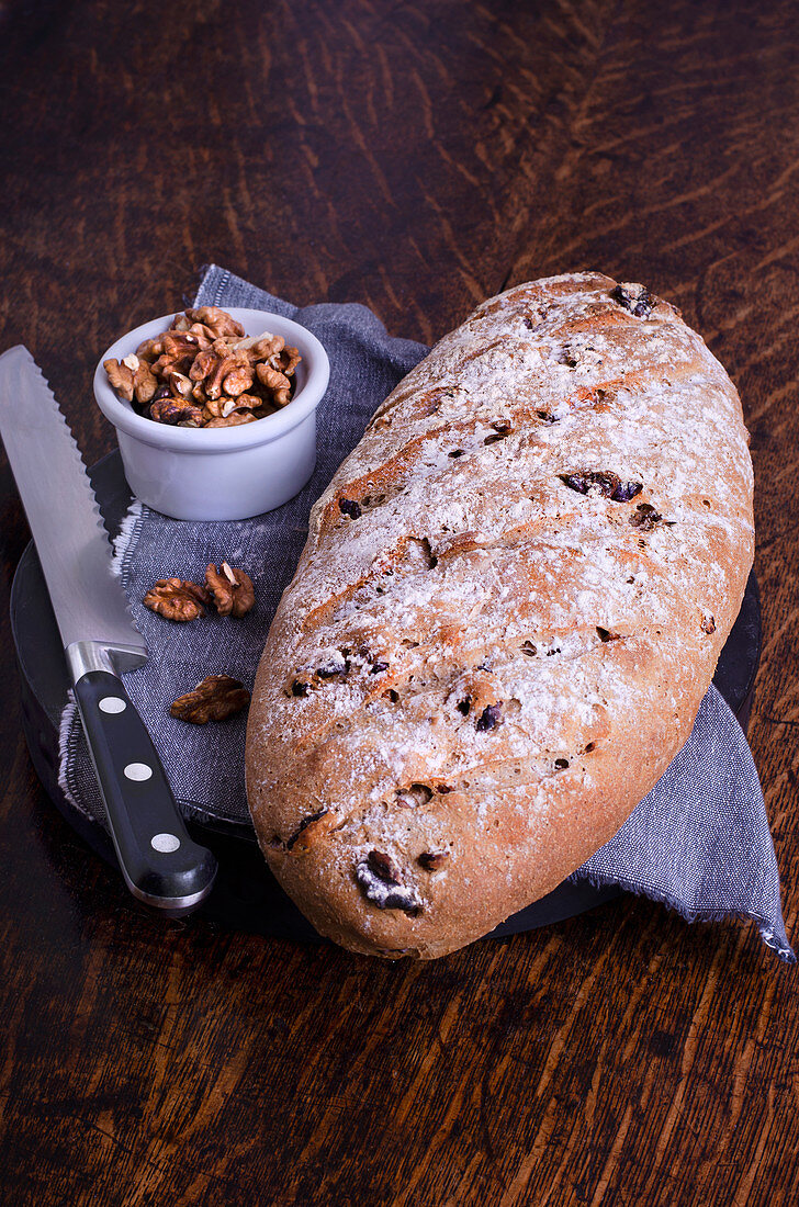 Walnut bread