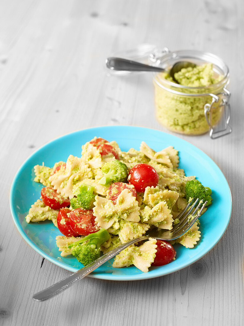 Farfalle with broccoli pesto and cherry tomatoes