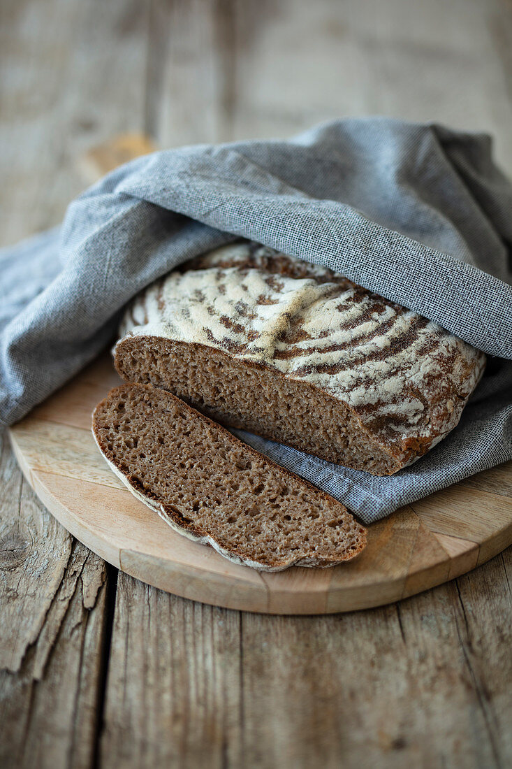 Pure sour dough rye bread (vegan)