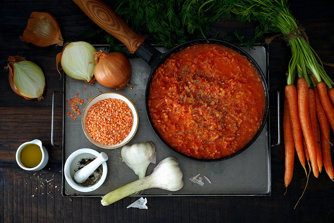 Lentil stew with carrots, onions and garlic
