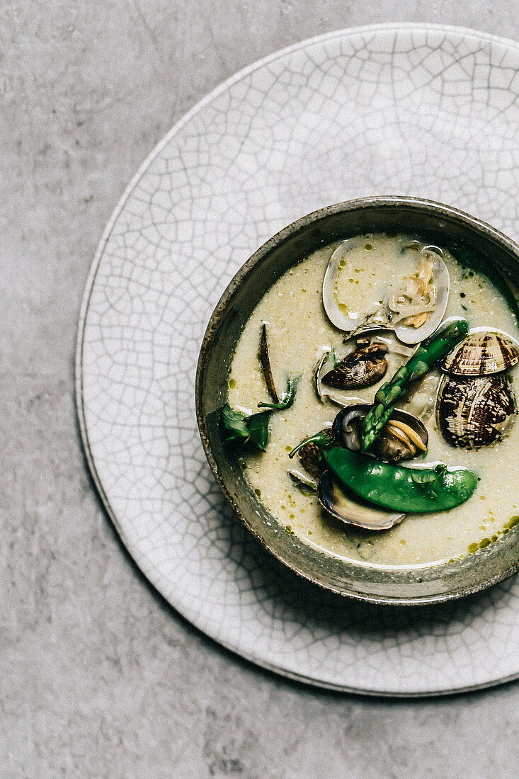 Green Thai curry with clams