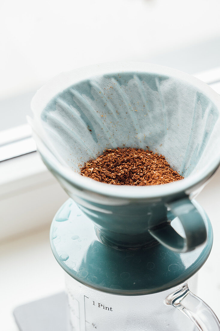 Coffee powder in a filter bag