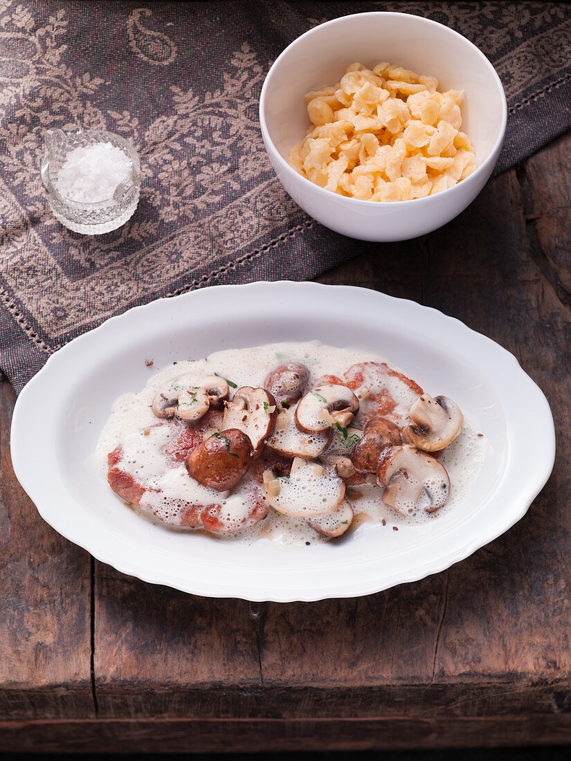 Hunter schnitzel with mushrooms