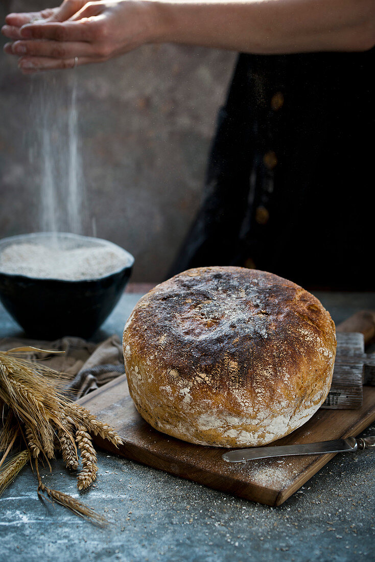 Frisch gebackenes Sauerteigbrot