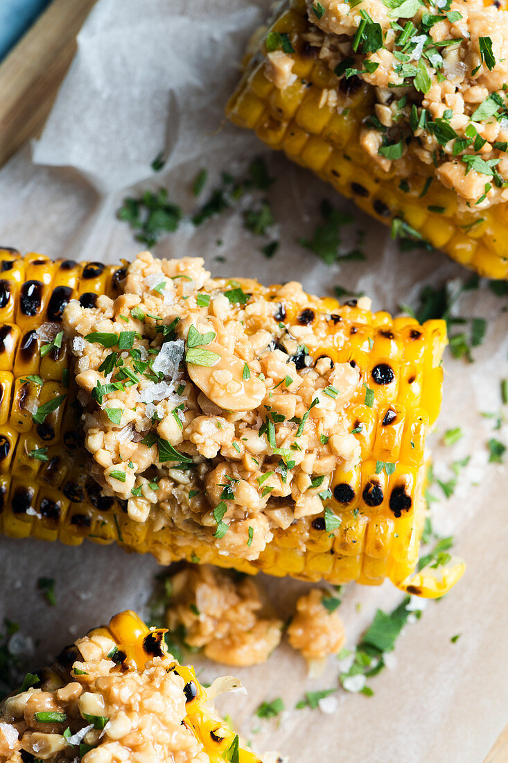 Roasted corn with peanut sauce