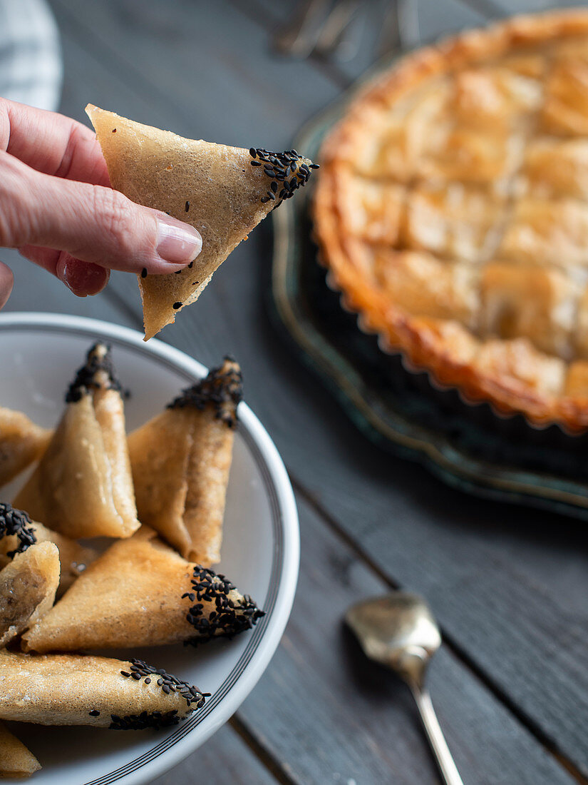 Sweet samosa and briket halib (pastries, Tunisia)