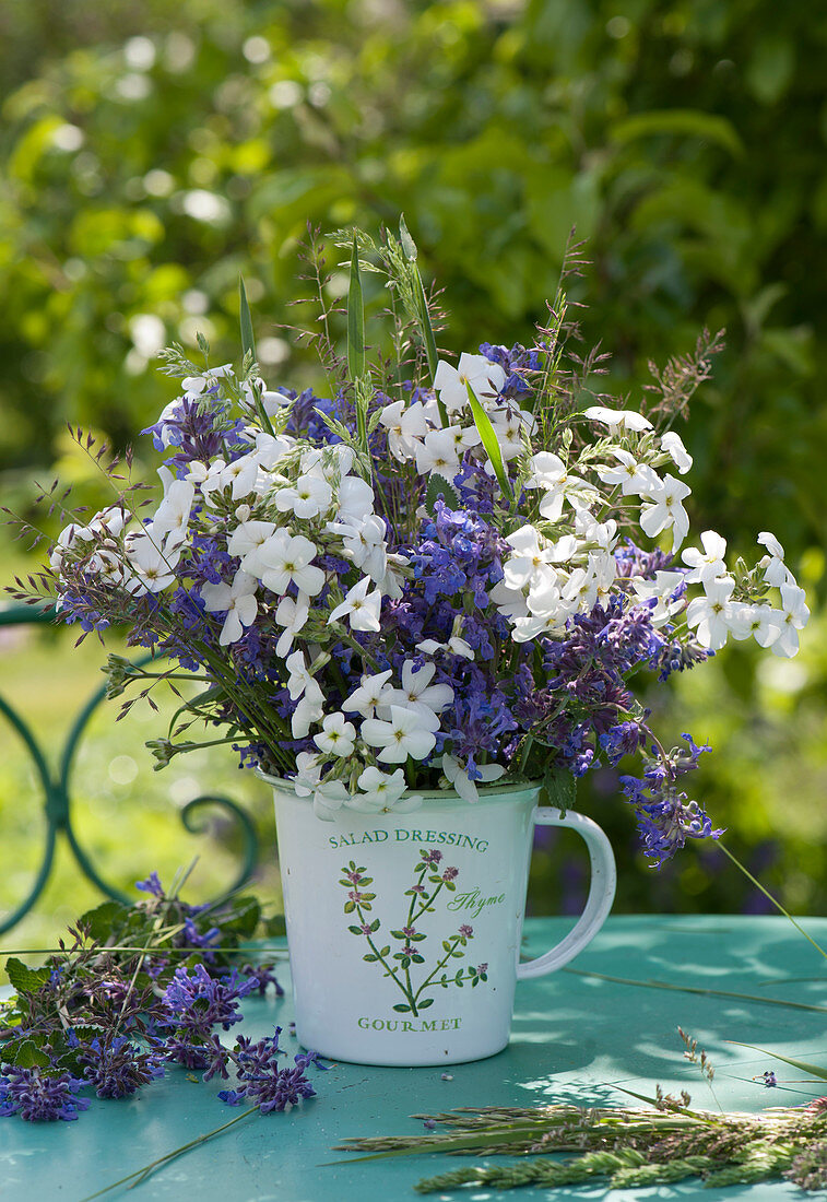 Rural bouquet with catnip, gold lacquer and grasses