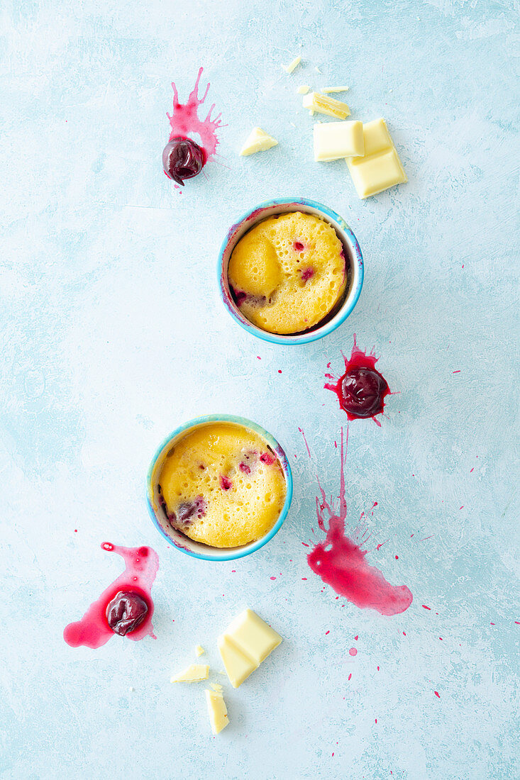 White chocolate mug cake with cherries