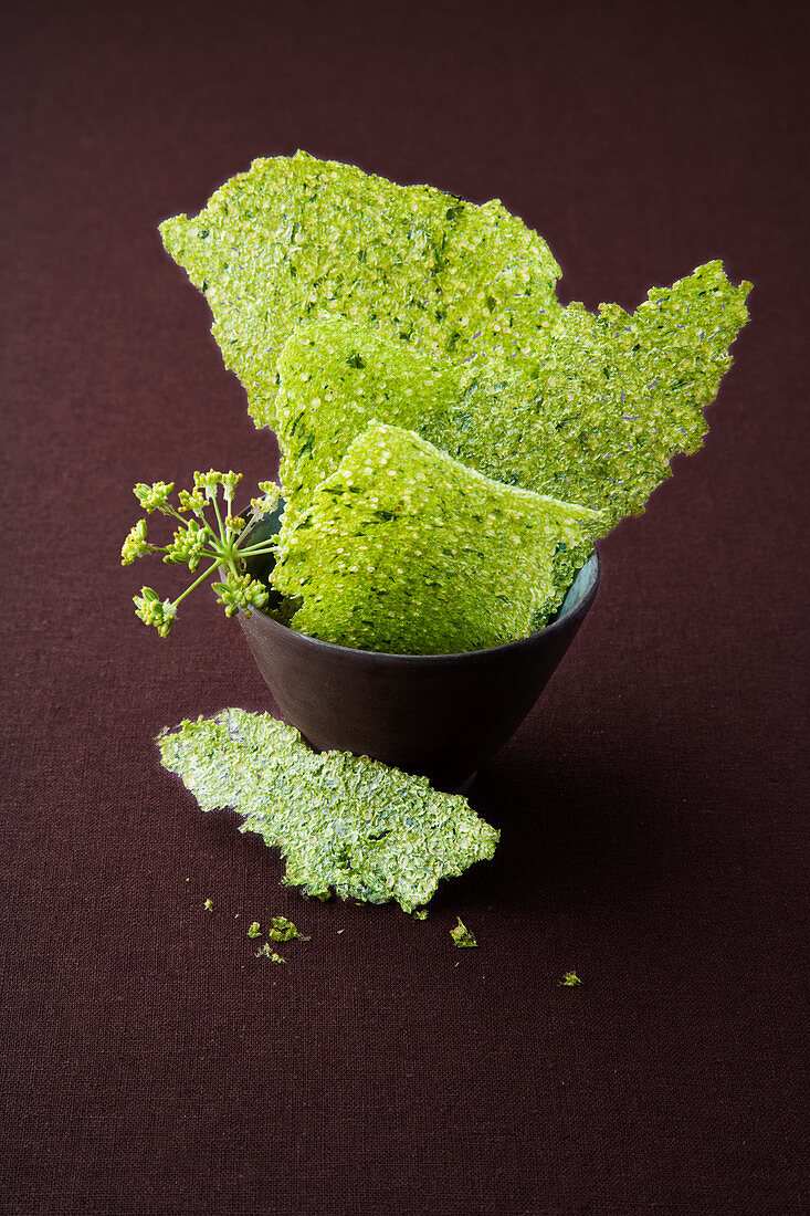 Lovage and quinoa crackers